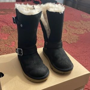 Ugg Kensington ll boots size 10 kids